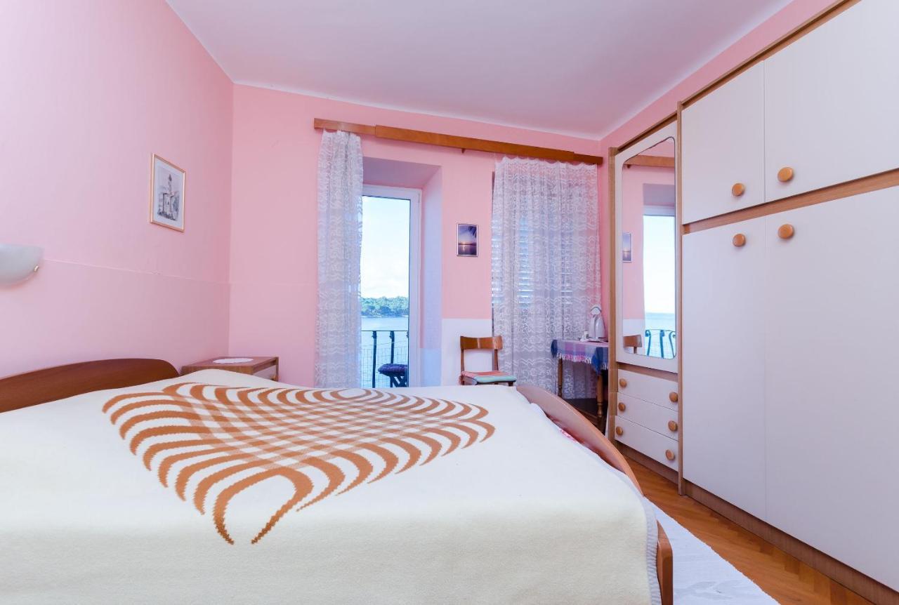 Rooms Sonja P Rab Town Exterior photo